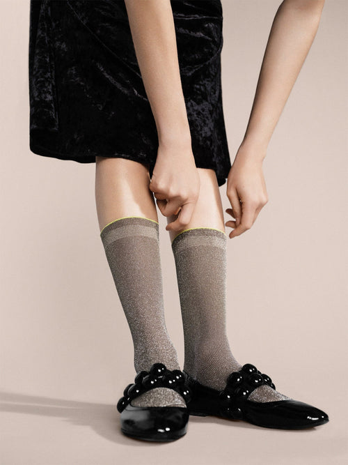 Load image 1 in gallery view