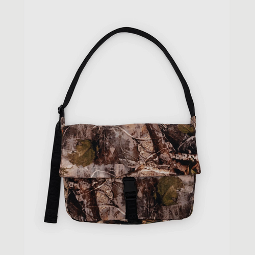 Load image 1 in gallery view