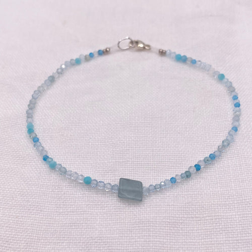 Load image 1 in gallery view