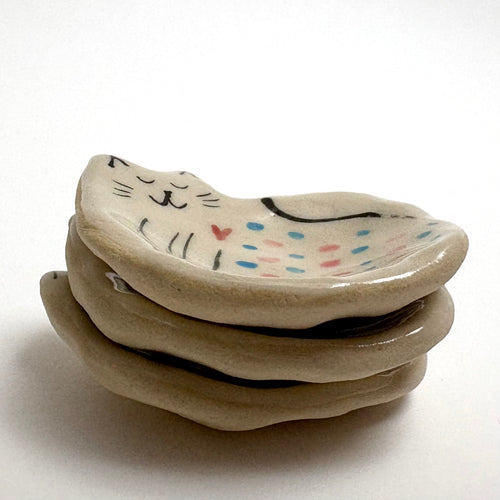 Load image 1 in gallery view. Tiny Handcrafted Ceramic Cat Dish – Creamy Glaze Spotted