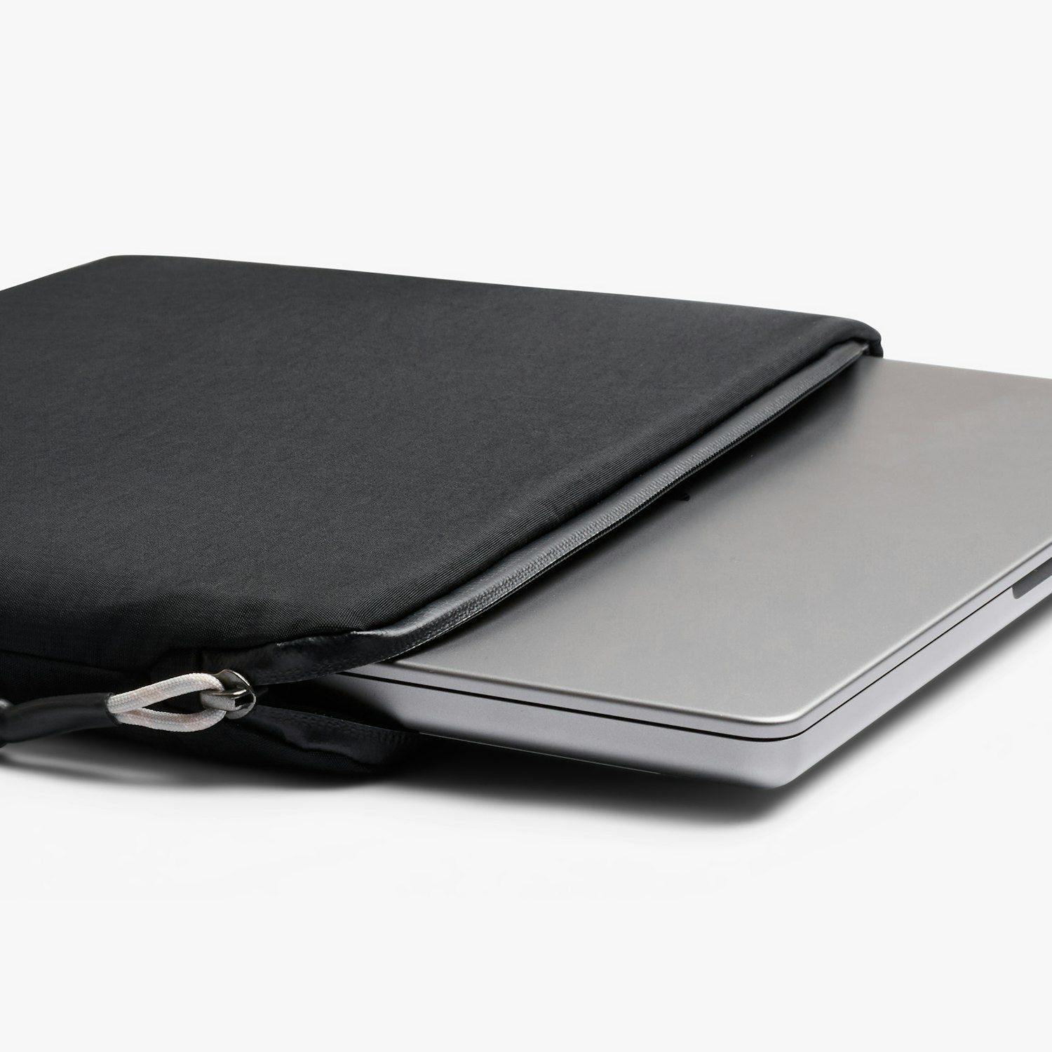 Lite Laptop Sleeve - Black Bellroy