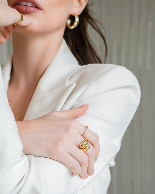 Load image 1 in gallery view