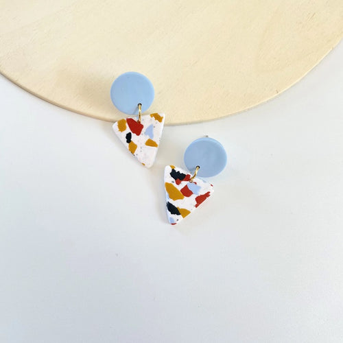 Load image 1 in gallery view