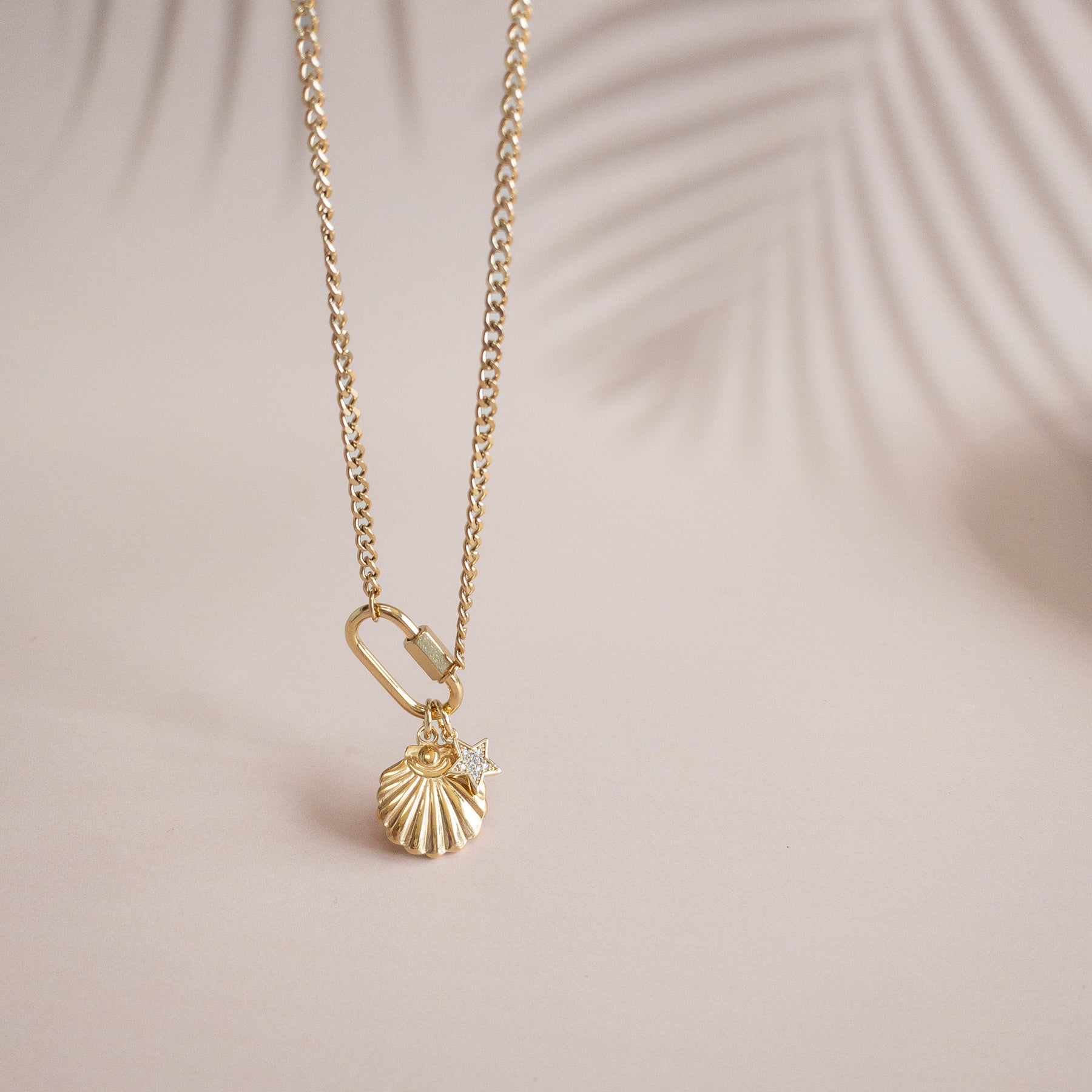 Charm Carabiner Chain - Gold