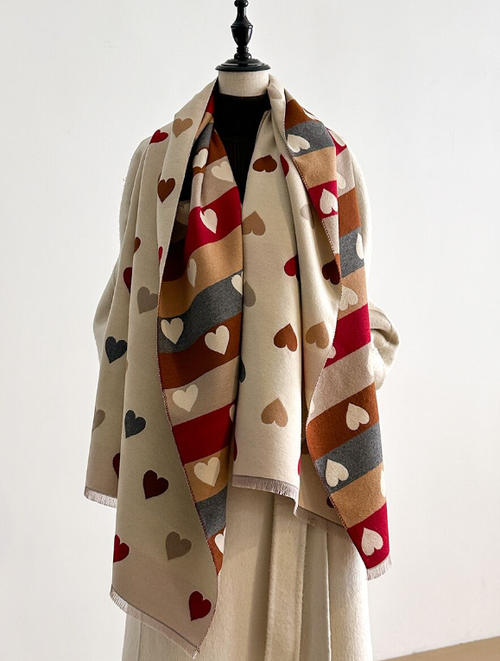 Load image 1 in gallery view. Big Heart Wrap