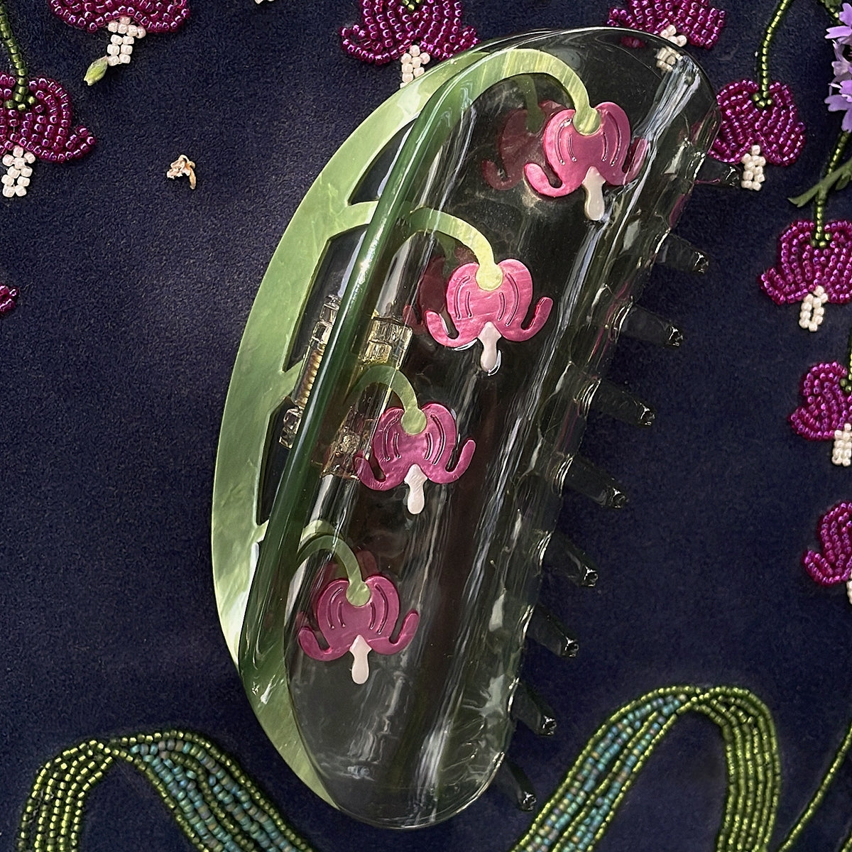 Bleeding Heart Long Claw Floral Hair Clip