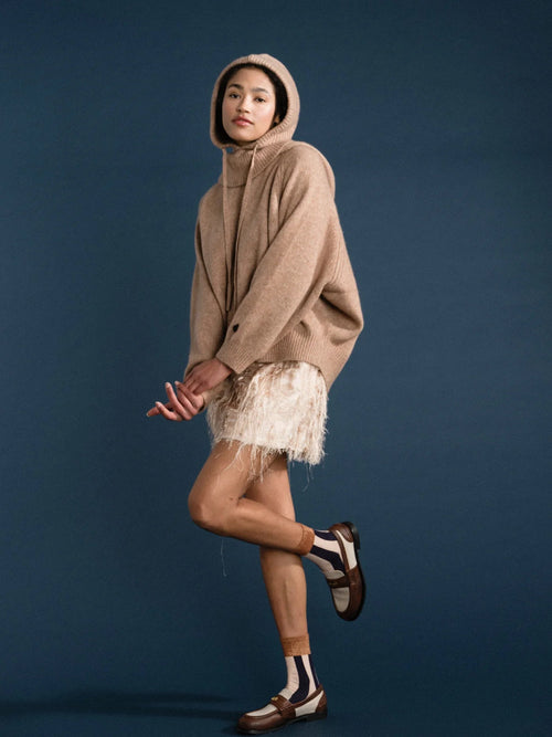 Load image 1 in gallery view