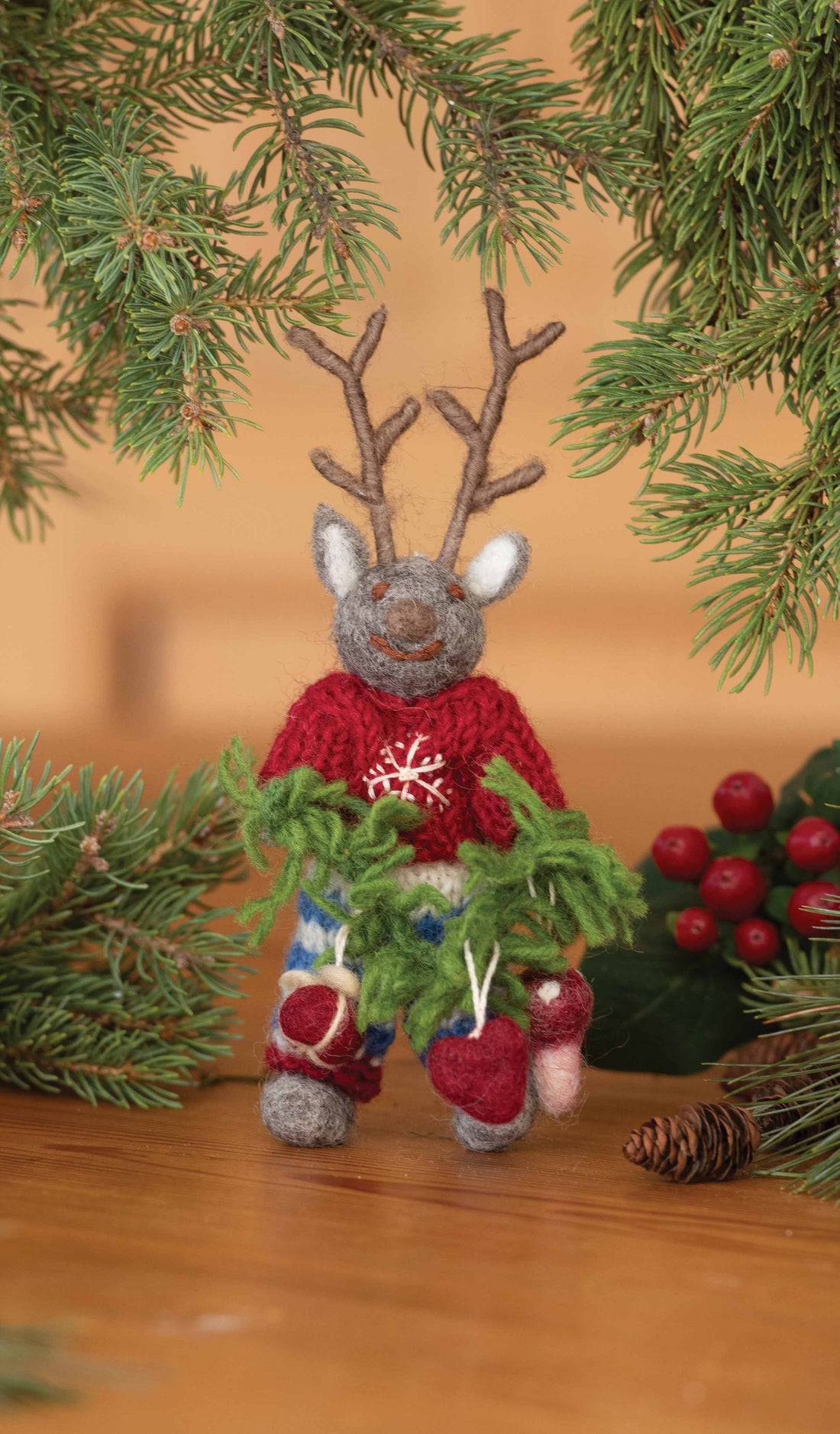 Small Grey Boy Deer w/Garland Felt Ornament