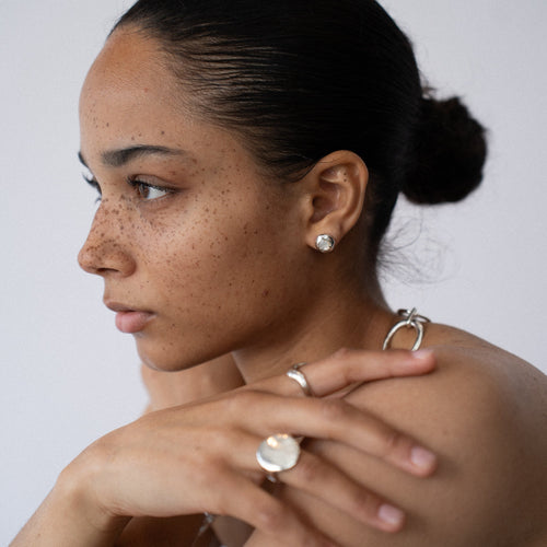 Load image 1 in gallery view