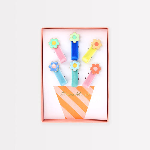 Load image 1 in gallery view. Enamel Daisy Hair Clips