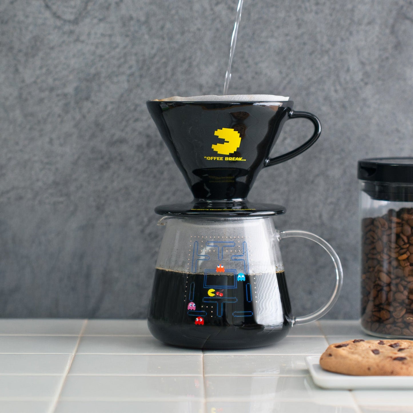 Ceramic Dripper Set with PAC-MAN Hario USA