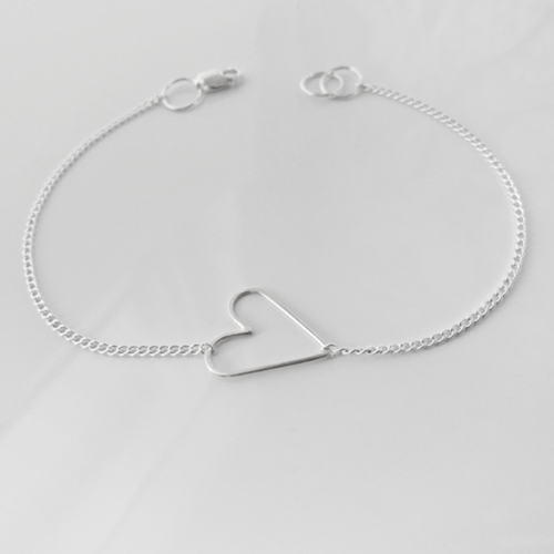 Load image 1 in gallery view. Sweetie Moving Heart Bracelet - Sterling Jane Hollinger