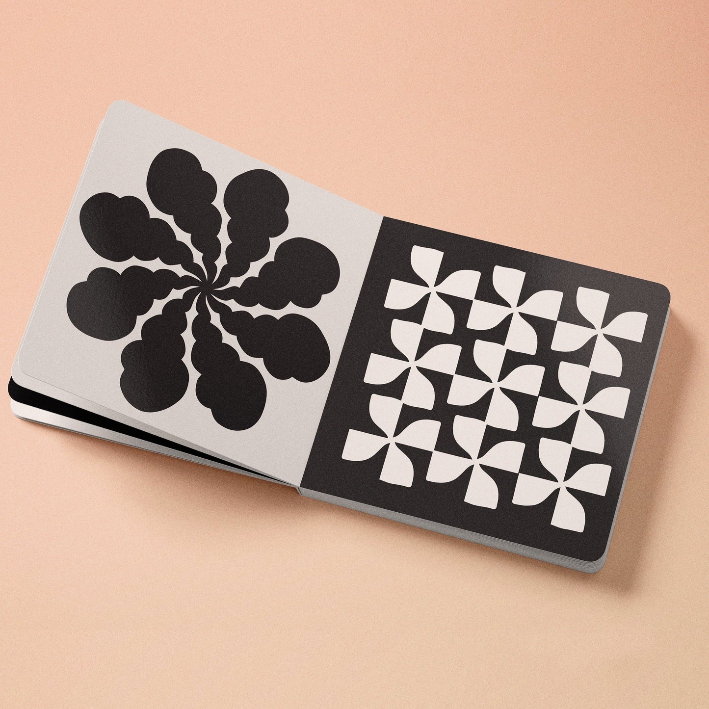 Hi Baby! High Contrast Baby Book