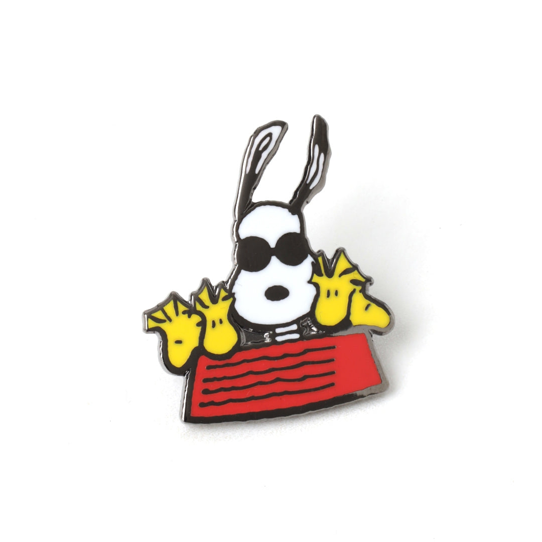 Car Pool Snoopy Pin