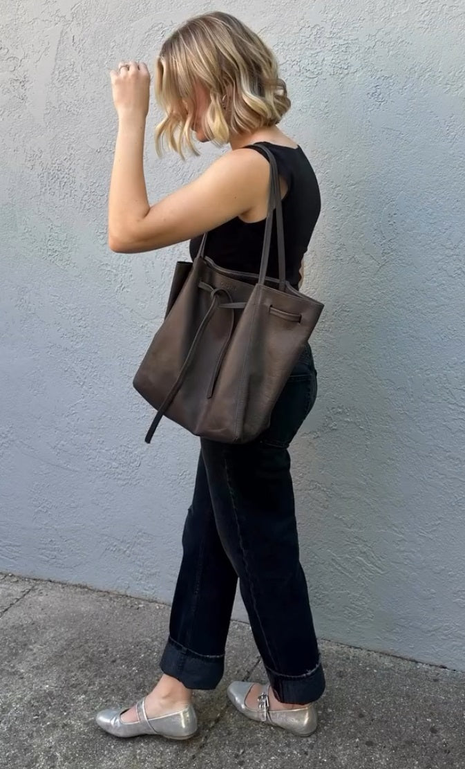 Florence Tote Aniline