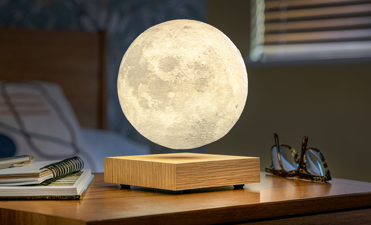 Smart Moon Lamp