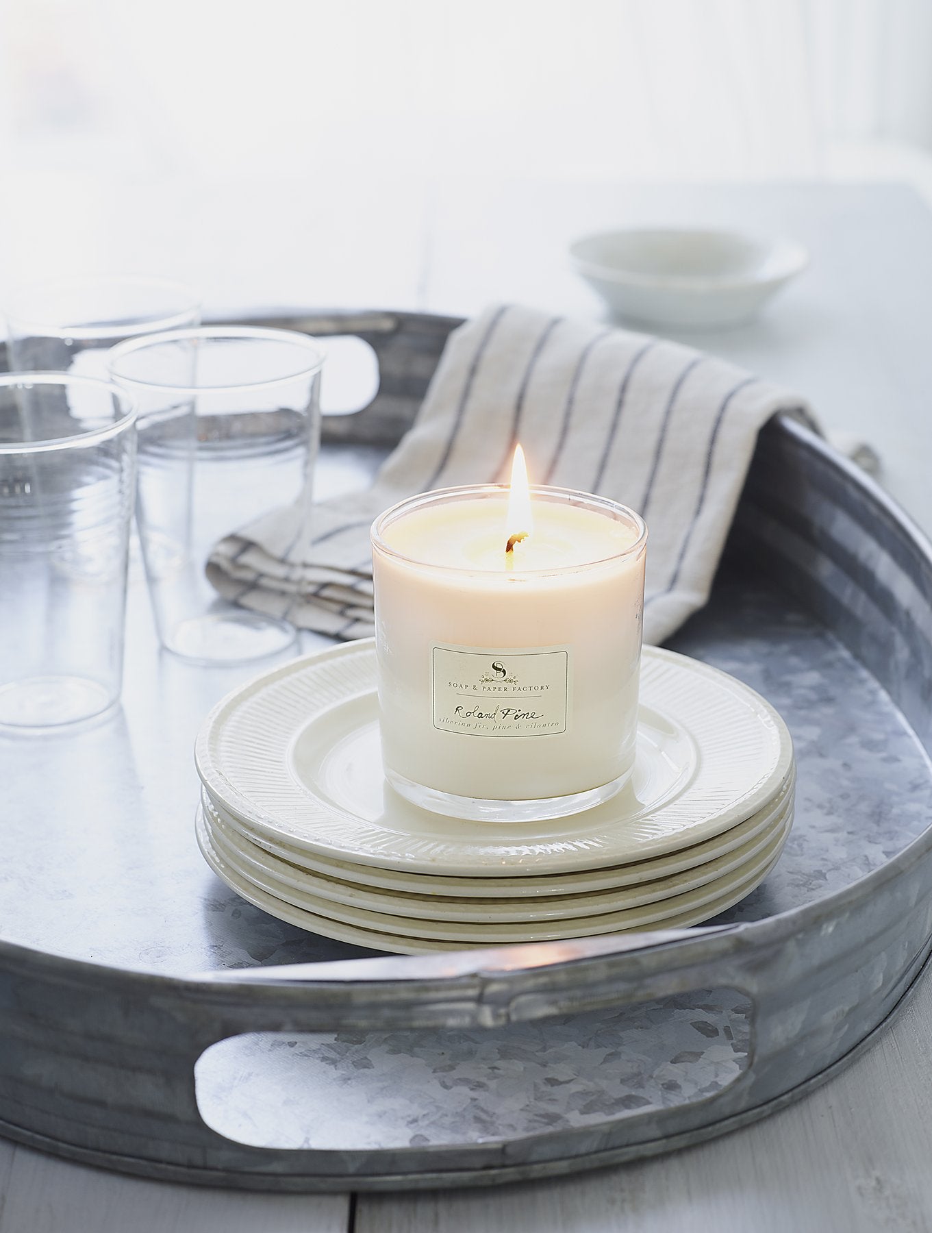 Roland Pine Soy Candle - 9.5 oz