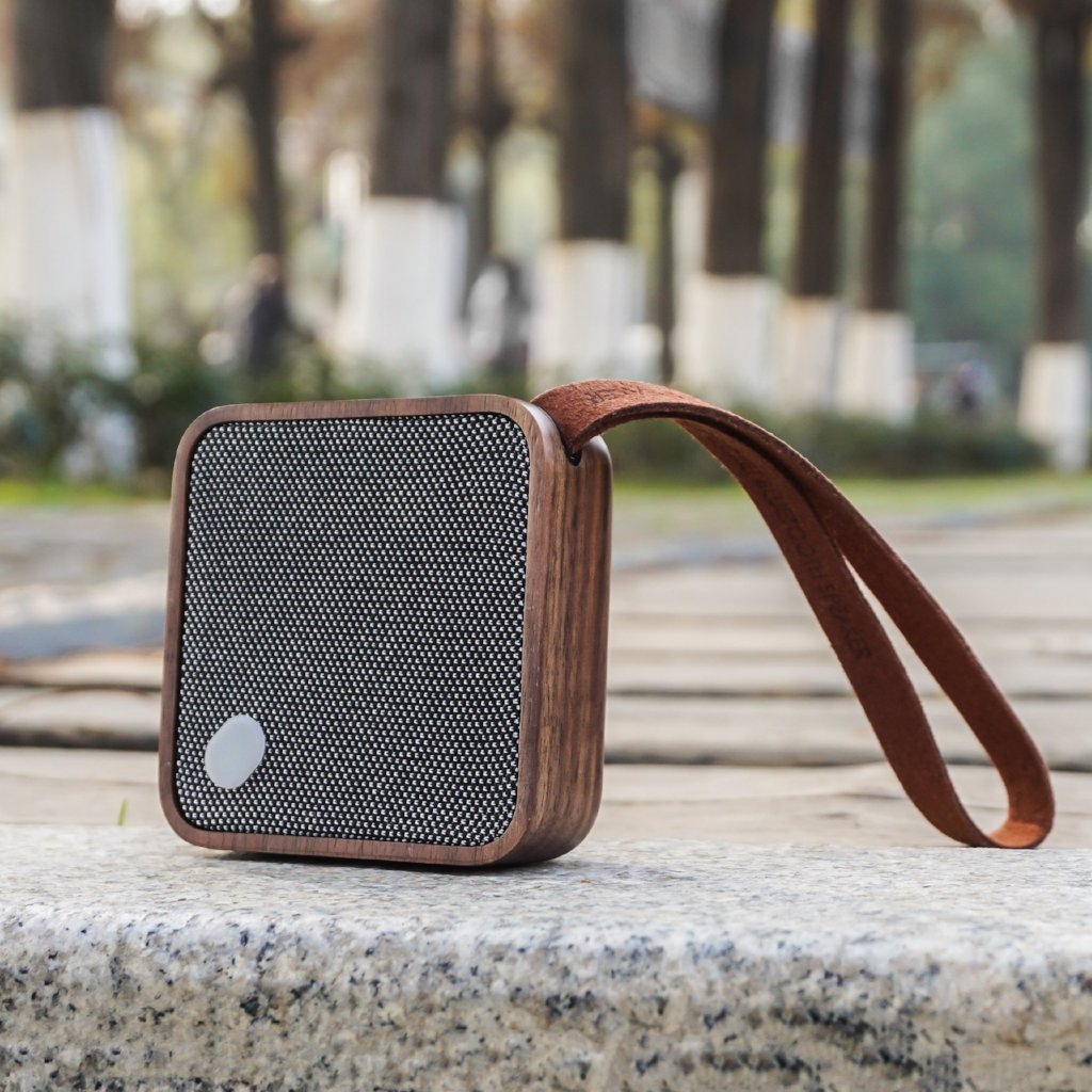 Mi Square Speaker Walnut
