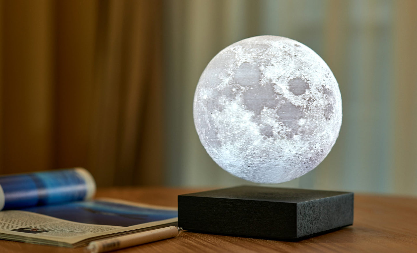 Smart Moon Lamp